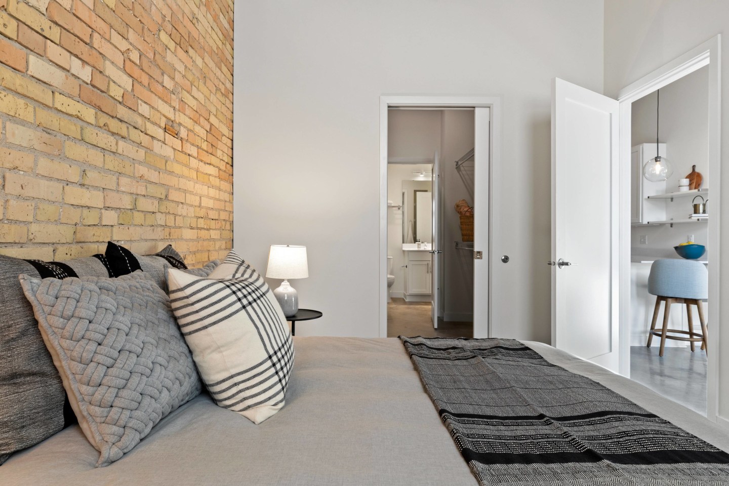 724 Lofts Image 24