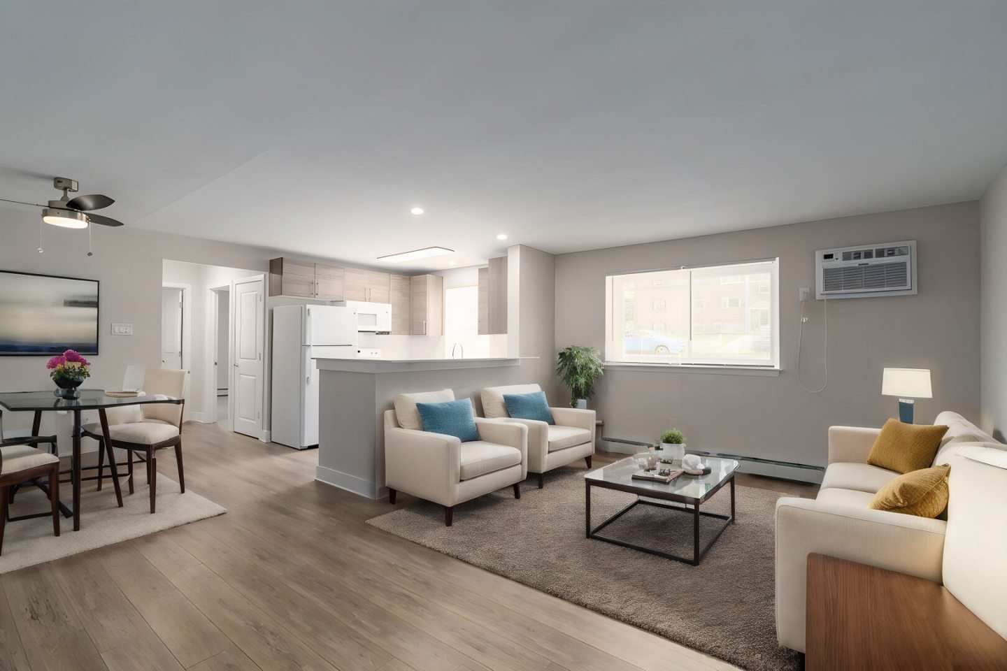 Spruce Court Apartments Image 8