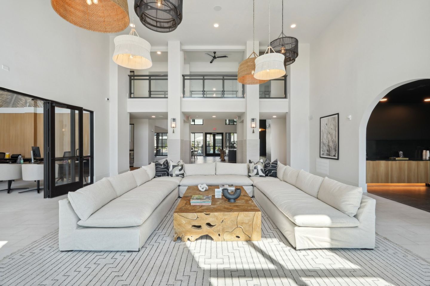 Solay Carnes Crossroads Apartments Image 6