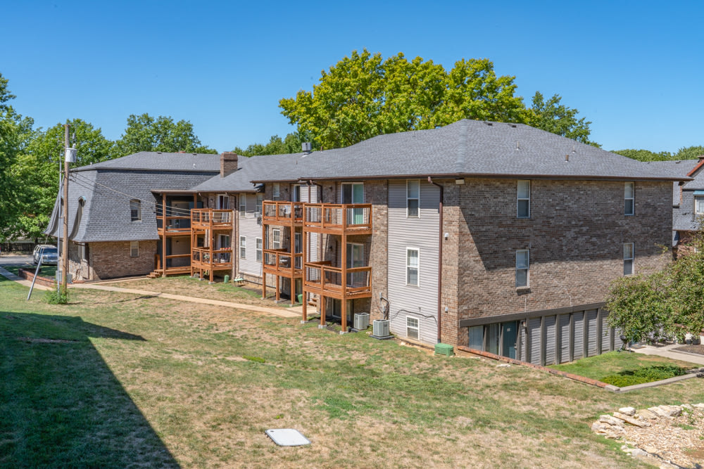The Oaks Image 26