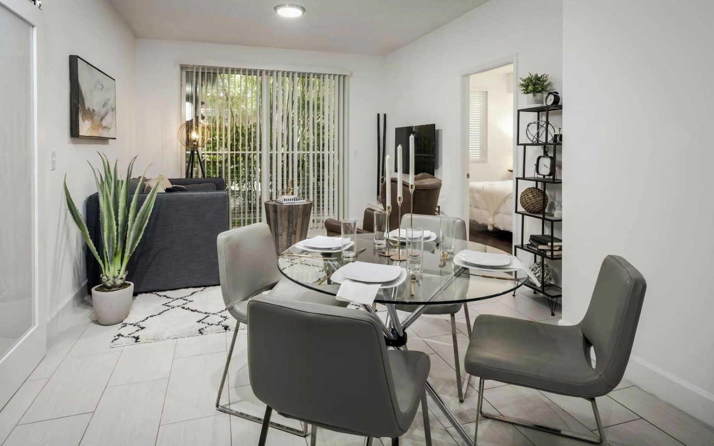The Manor at CityPlace Image 11