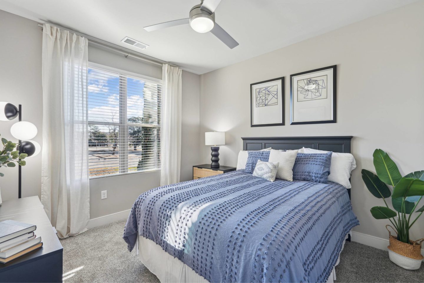 605 West End Image 4