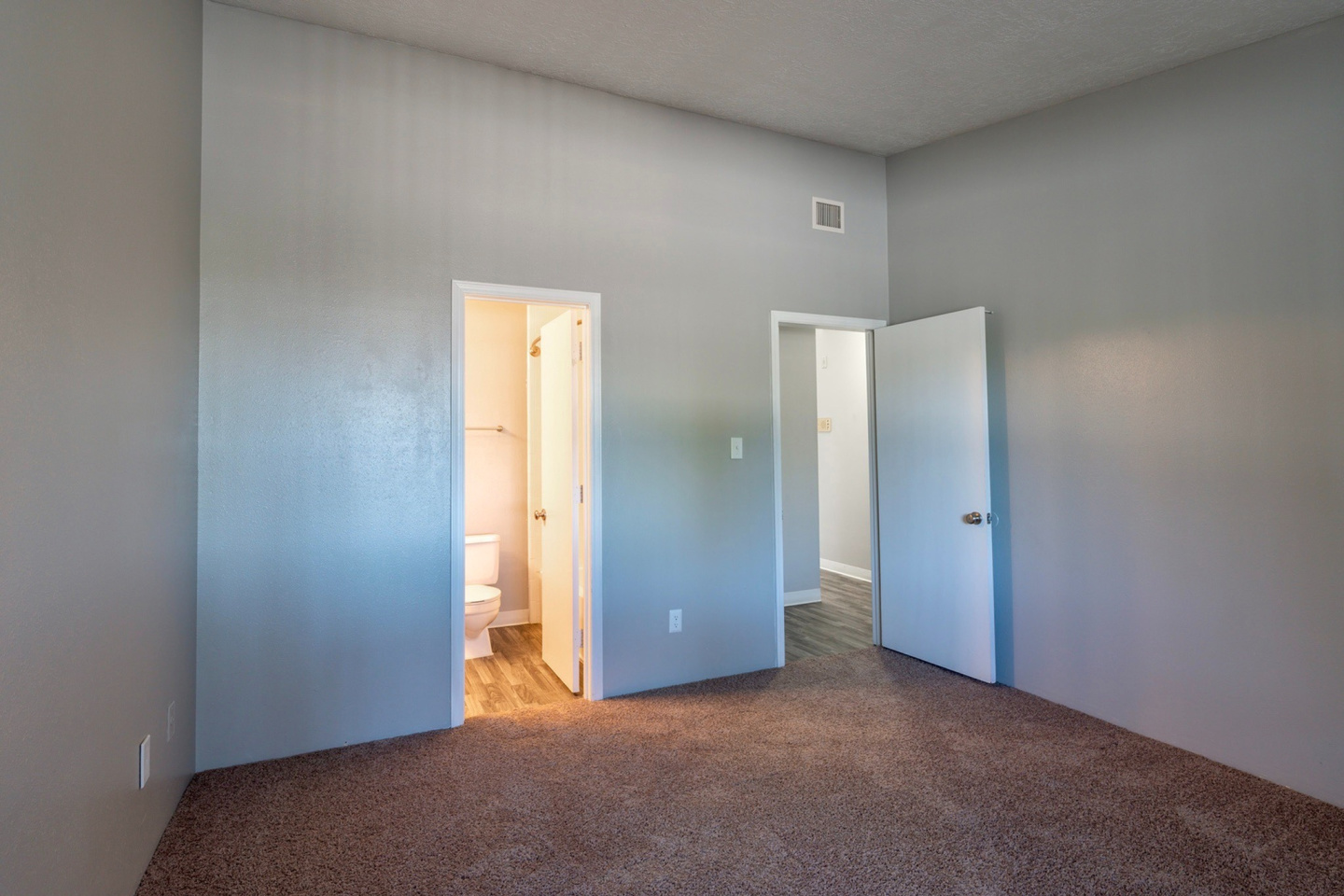Rancho Verde Apartments Image 33