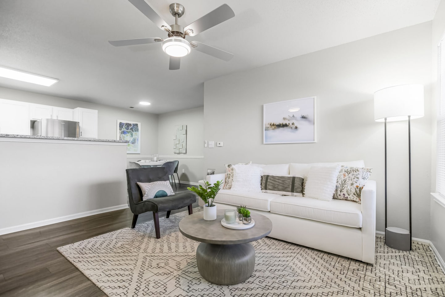Lakewood Terrace Image 25