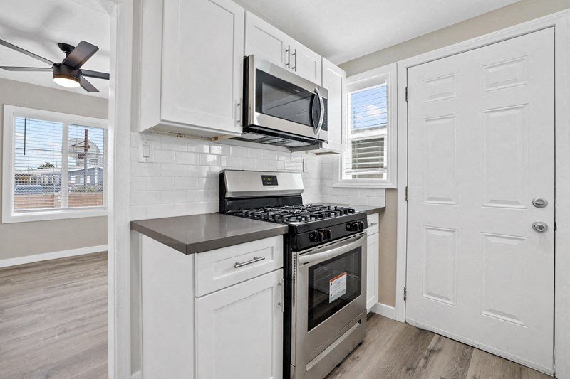 Huntington Manor Homes Image 2