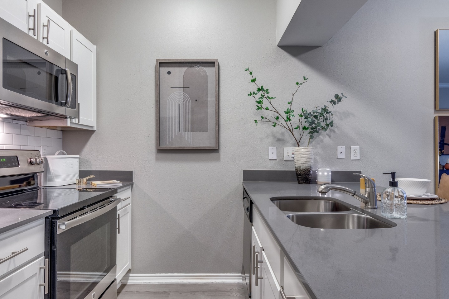 Tides at Midtown Apartments Image 30
