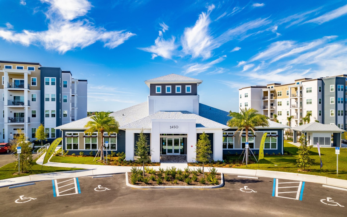 14Fifty Neo City Image 9