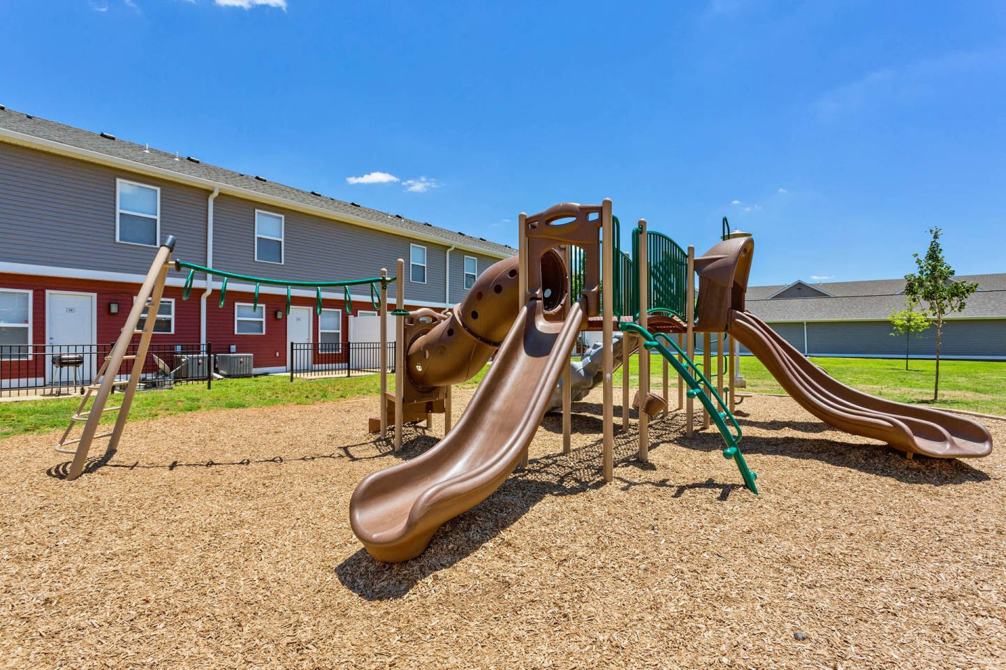 Chariot Pointe apartments Image 7