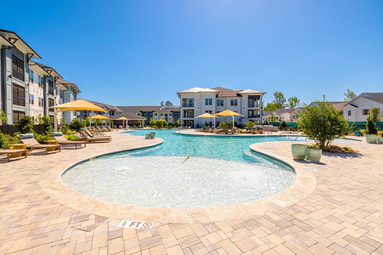 Botanic Luxury Apartments Image 2