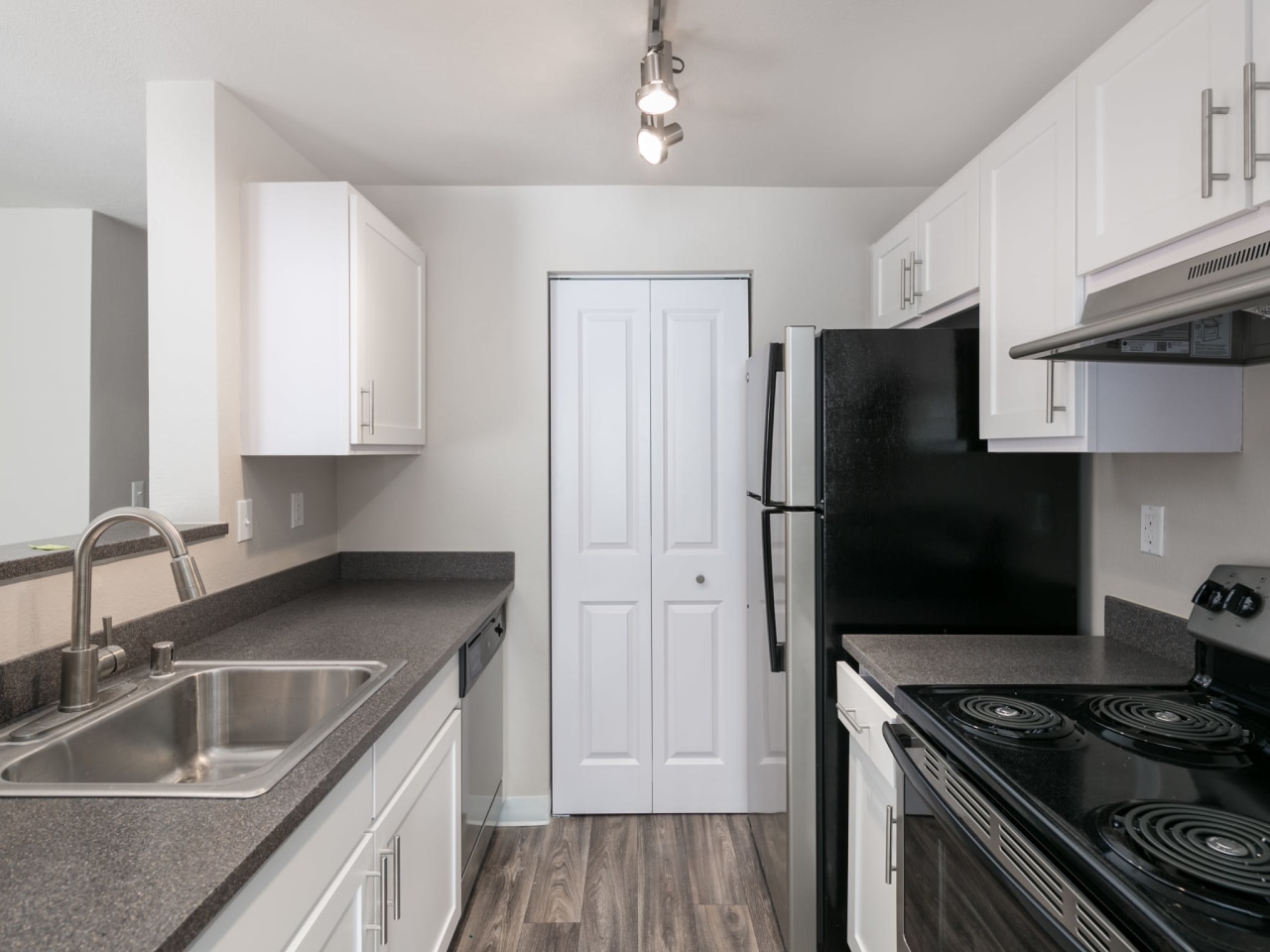 Avana West Hill Image 16