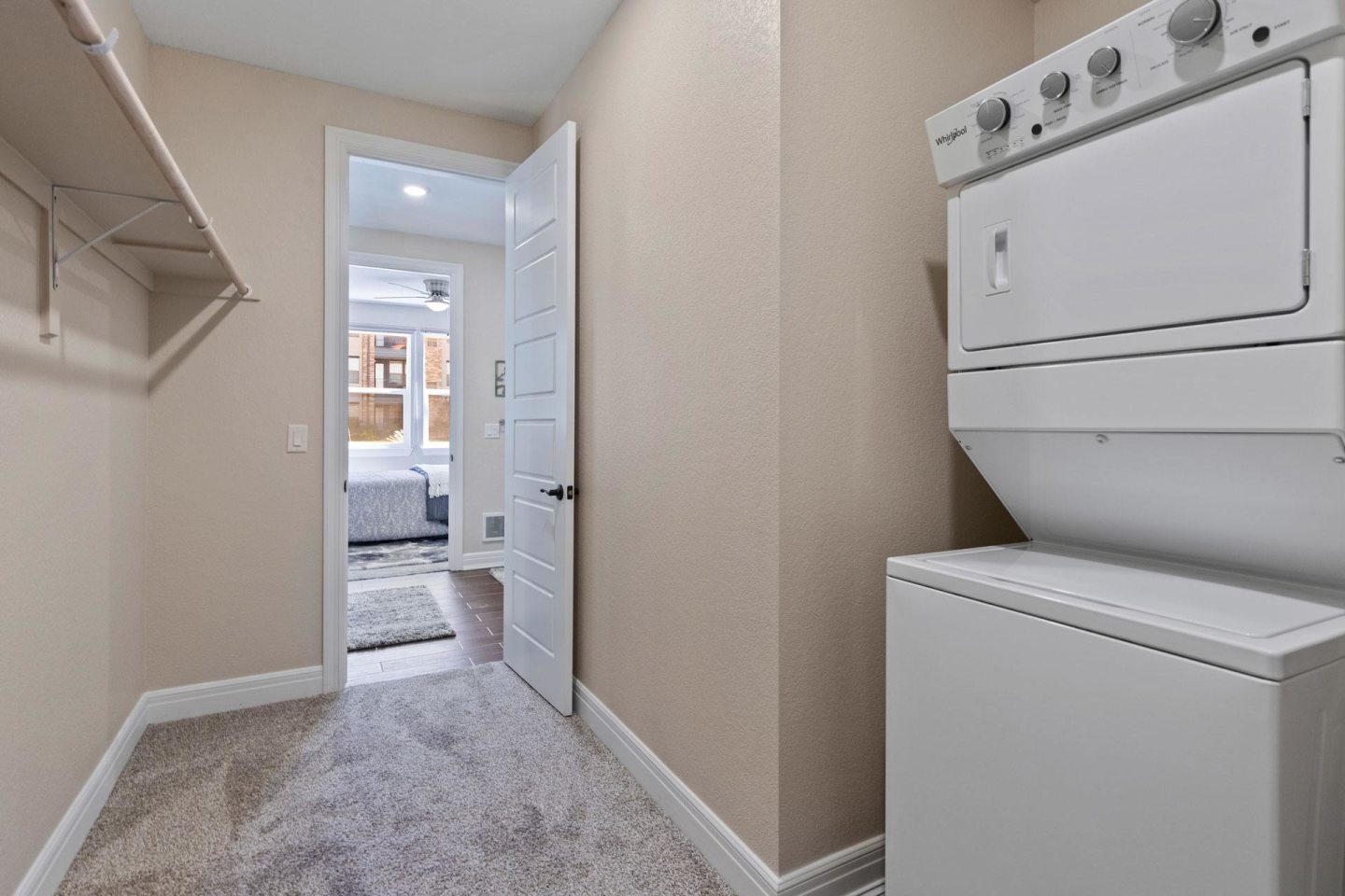 Johnstown Plaza Apartments Image 30