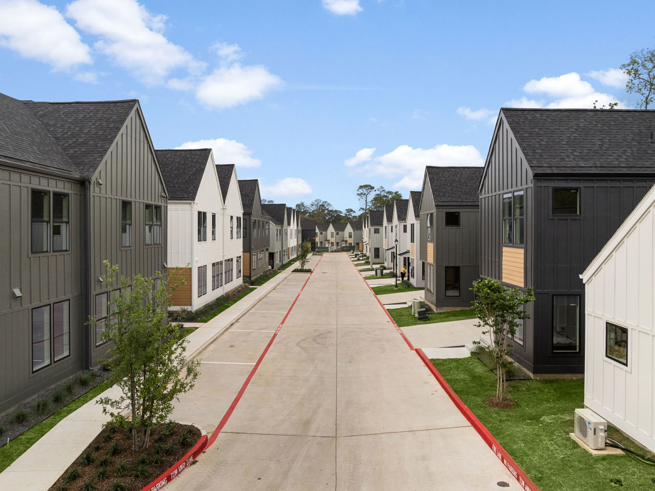 The Sylvan in the Woodlands Image 36