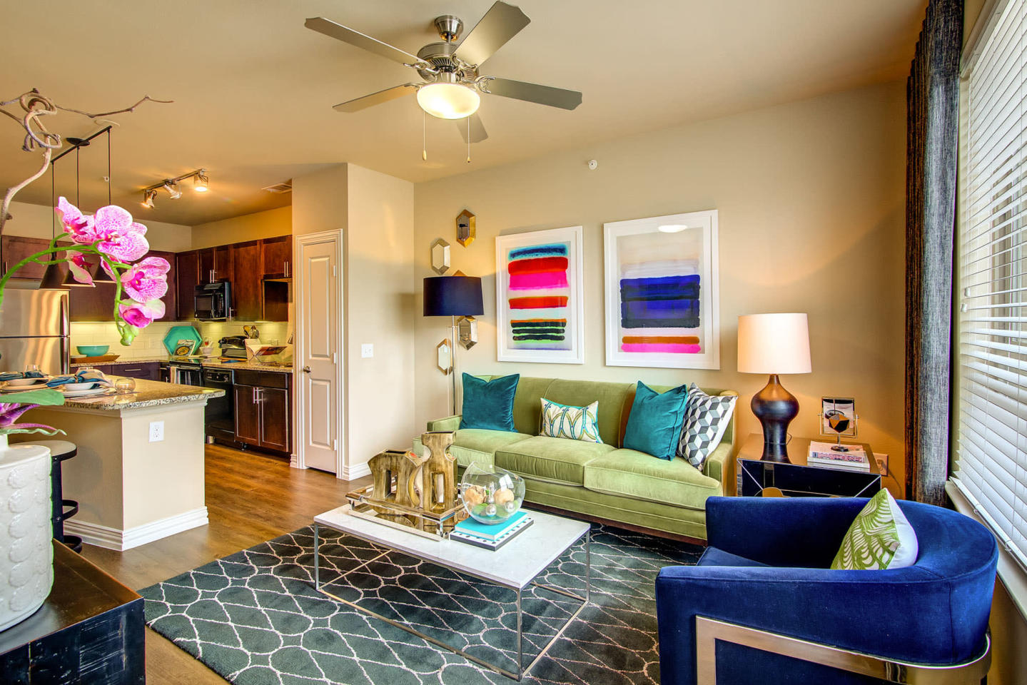 Keller Springs Crossing Apartments Image 38