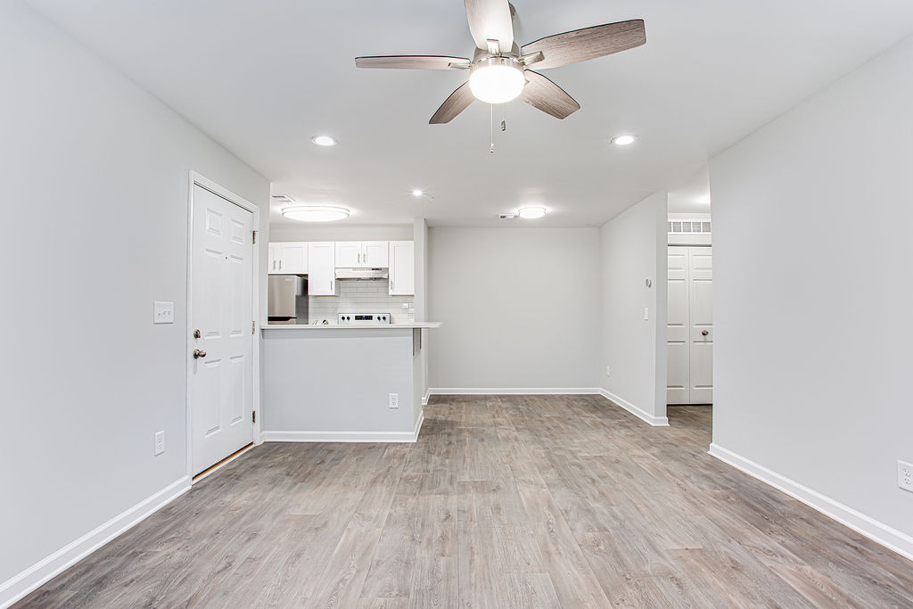 Wood Terrace Image 4