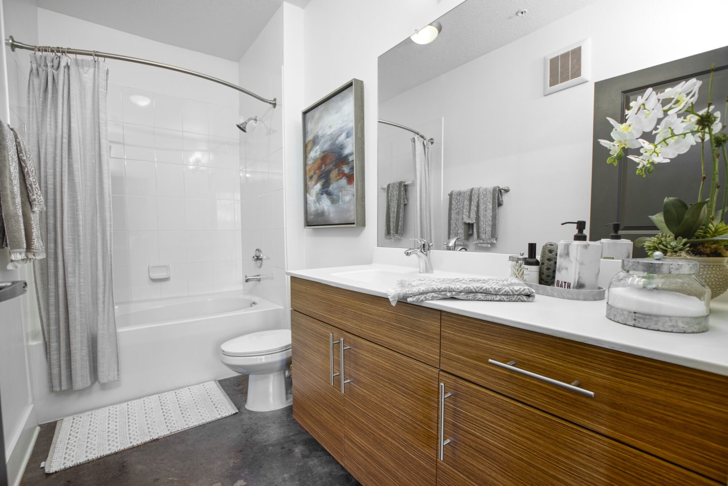 NoHo Flats Image 6