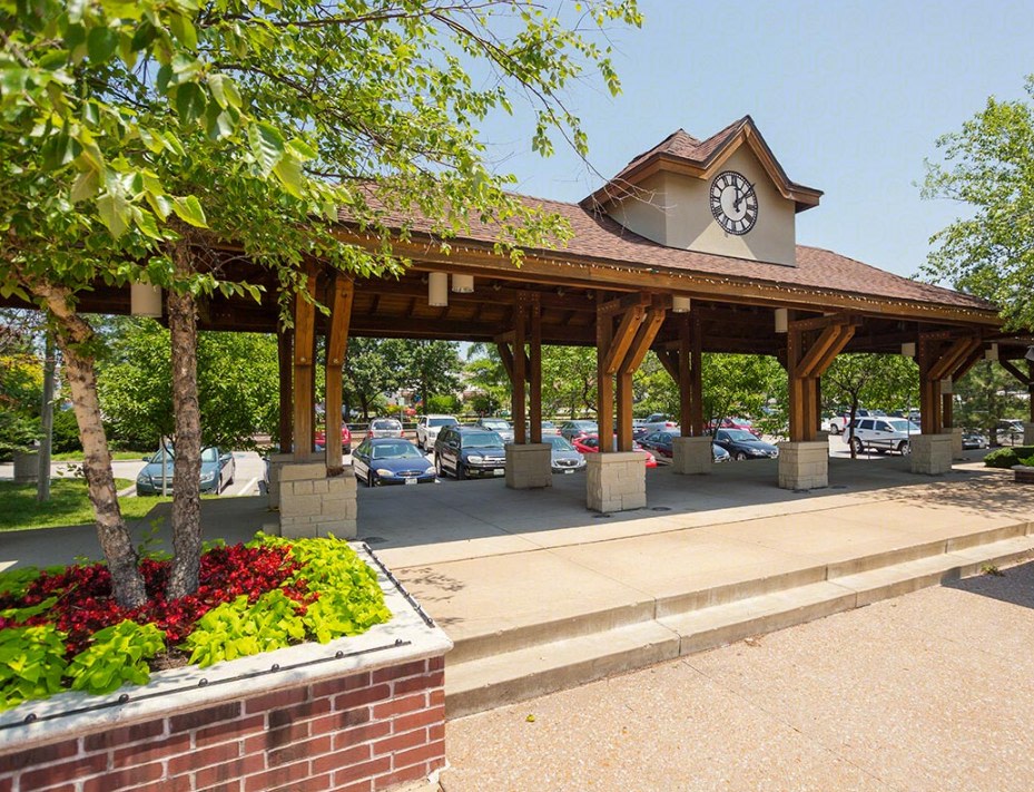 Kirkwood Station Plaza Image 3