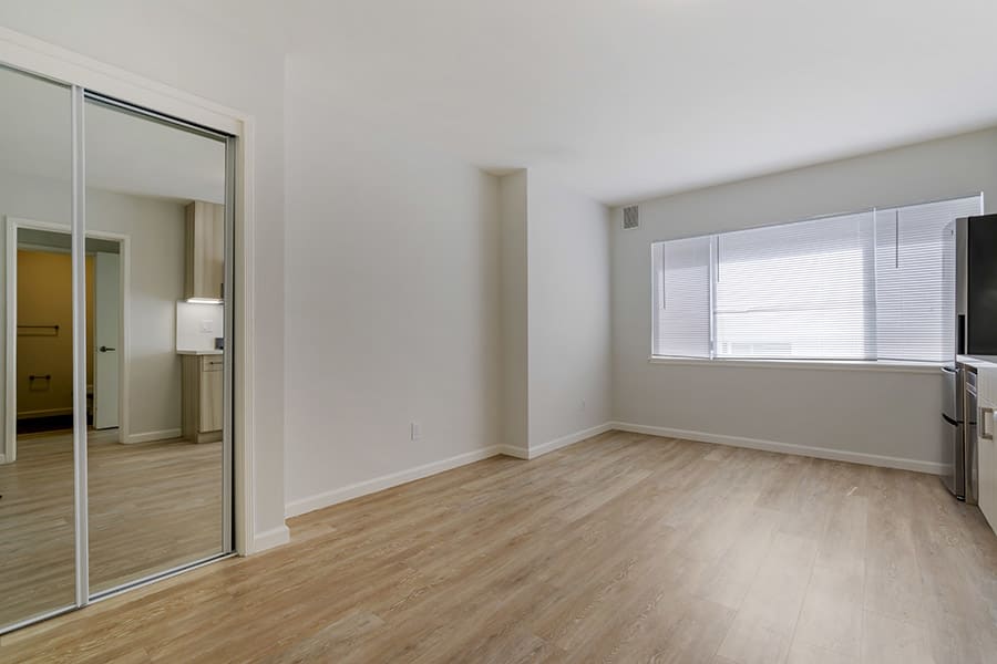450 28th Street Apartments Image 12
