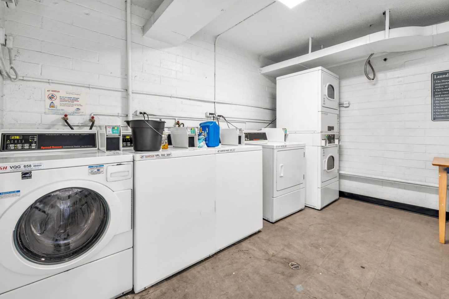 The Elton Apartment Homes Image 9
