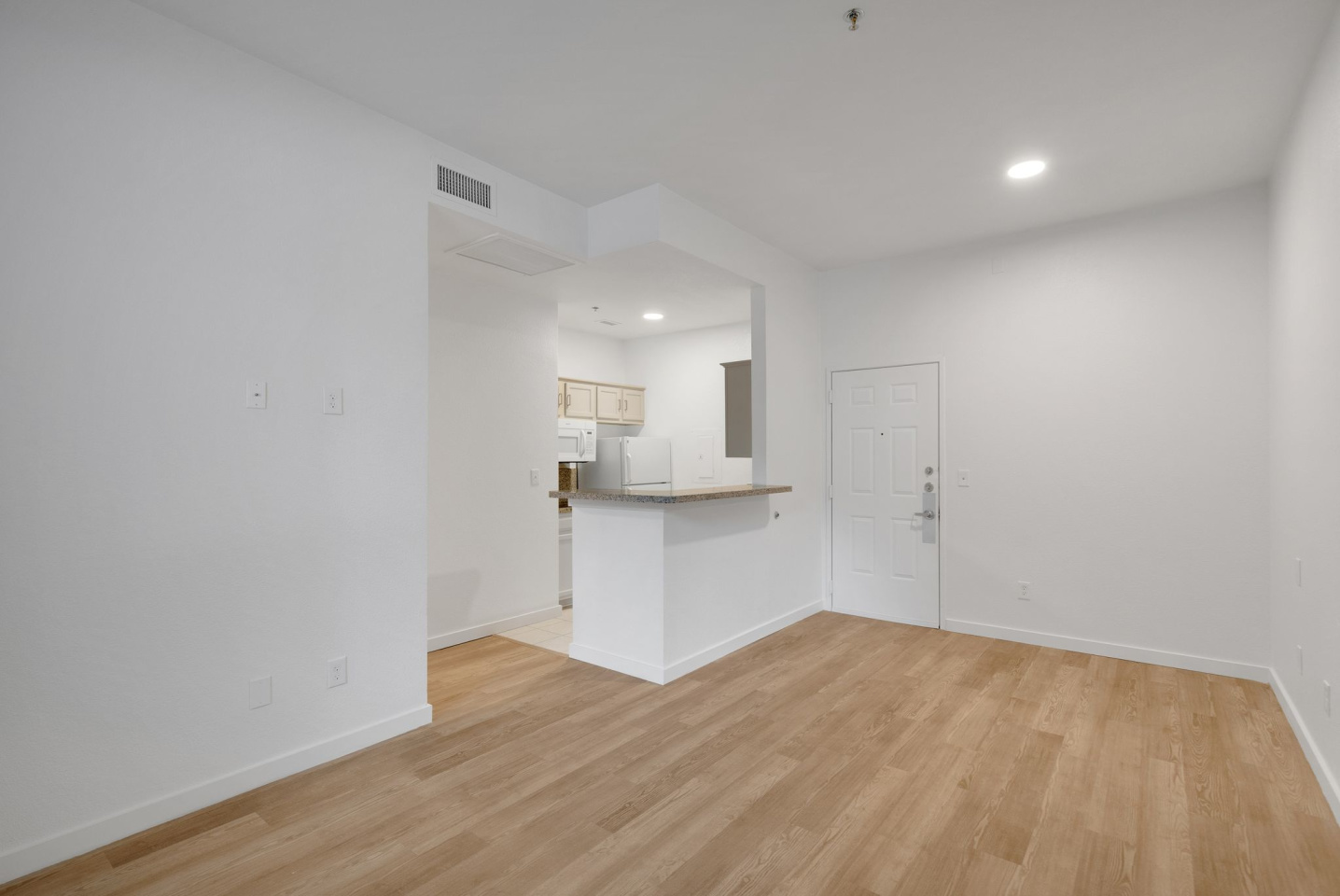 AVIA Apartments on Alpha Image 15
