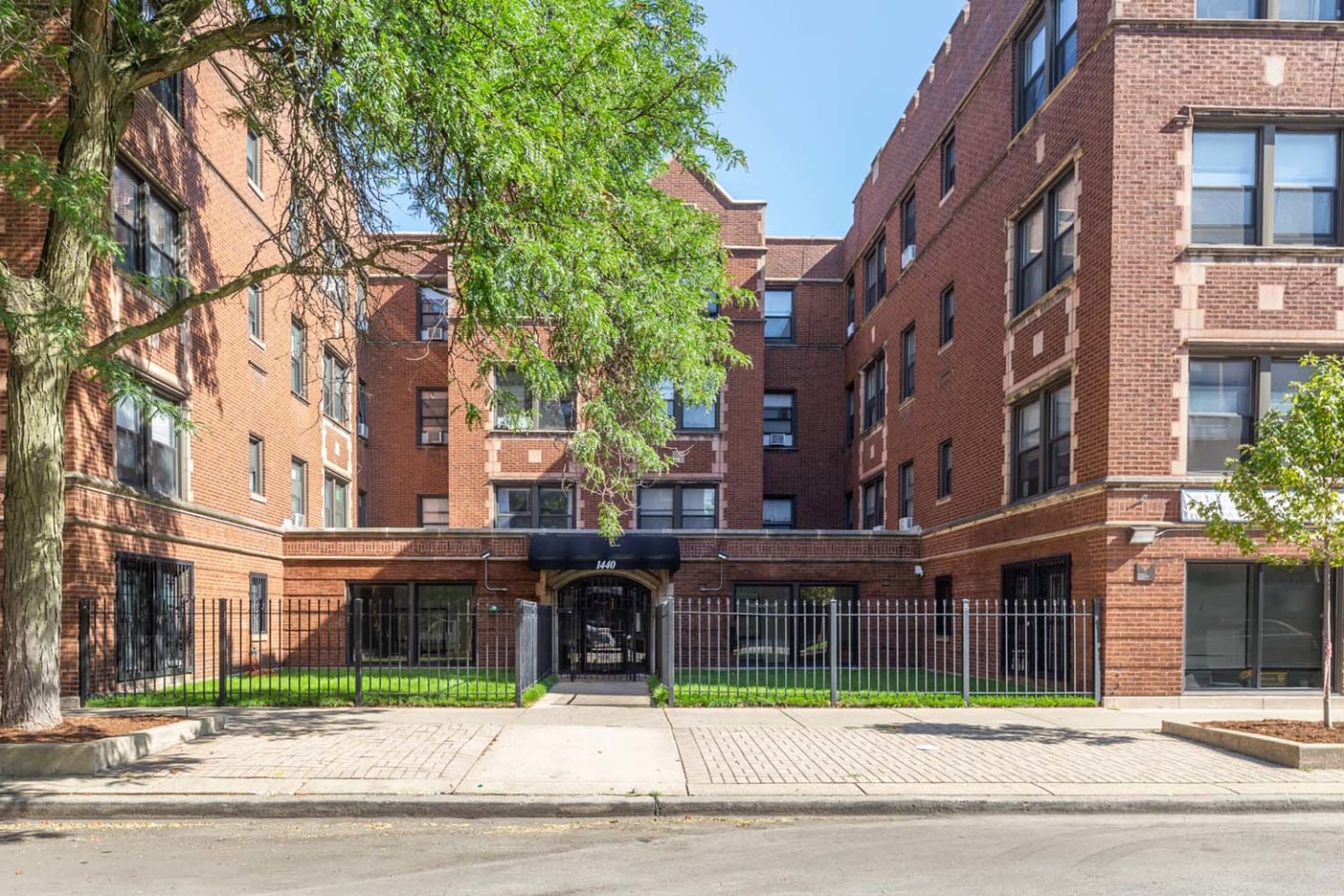 1440-1450 E 52nd Street Image 2