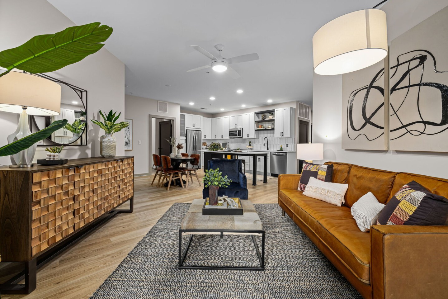 The Artreaux Apartments and Townhomes Image 5