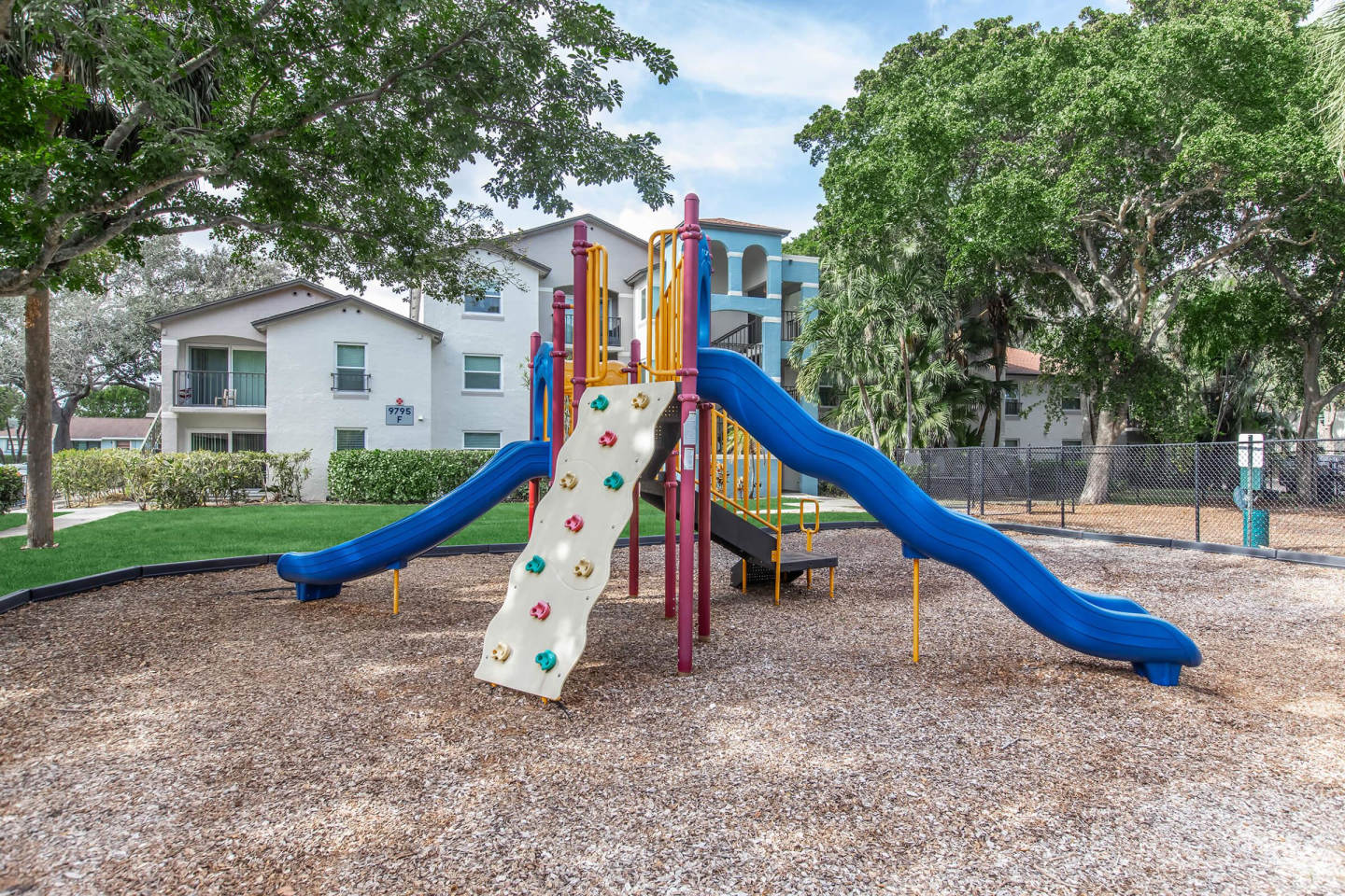 Latitude Pointe Image 28