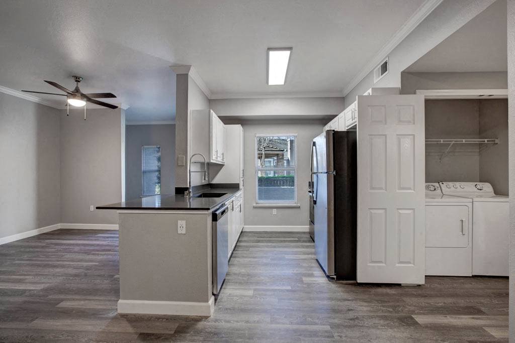 Broadleaf Apartments Image 30