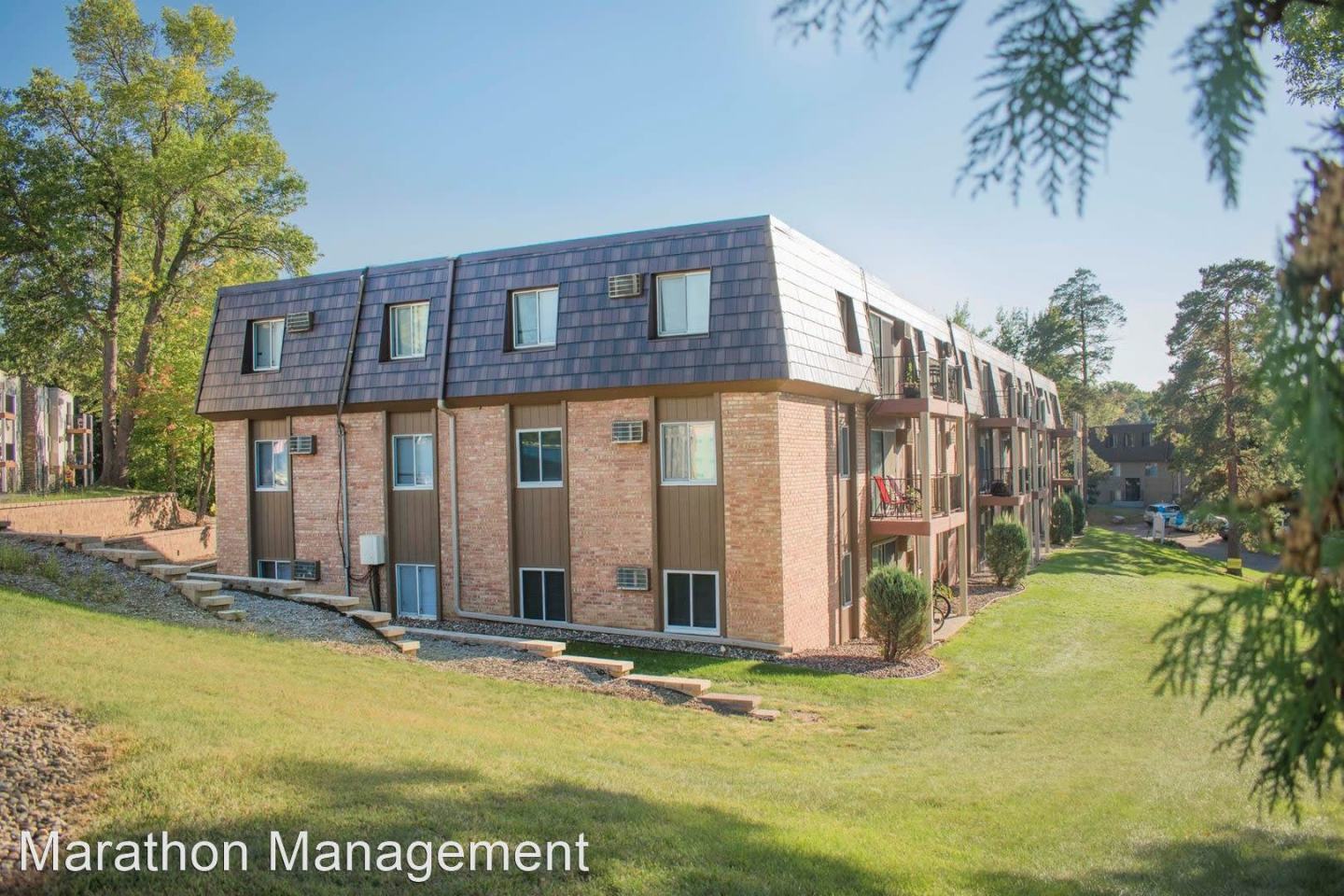 Excelsior Manor Image 15