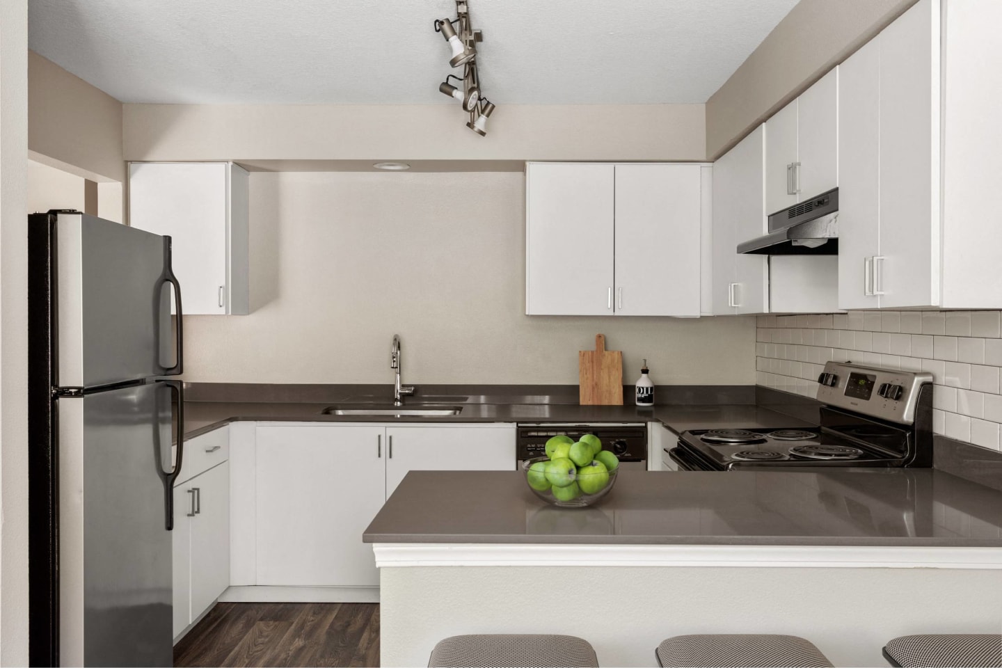 Montclair Terrace Image 12