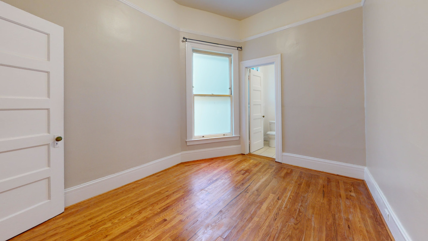 400 DUBOCE Image 4