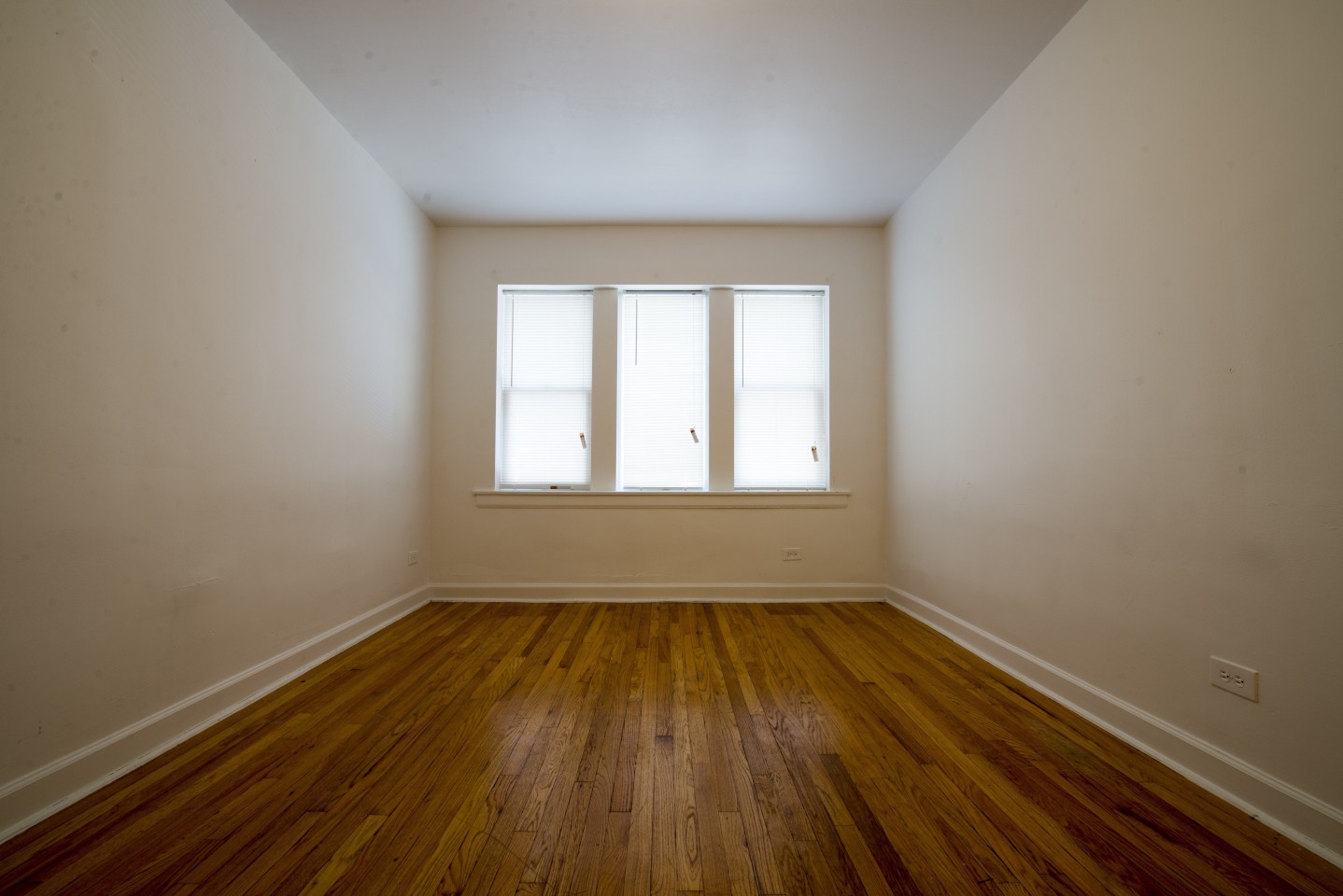 4301 W Potomac Ave Image 9