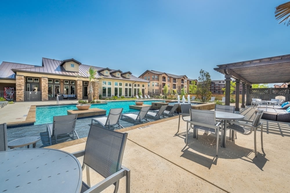 Paladin Apartments Image 8