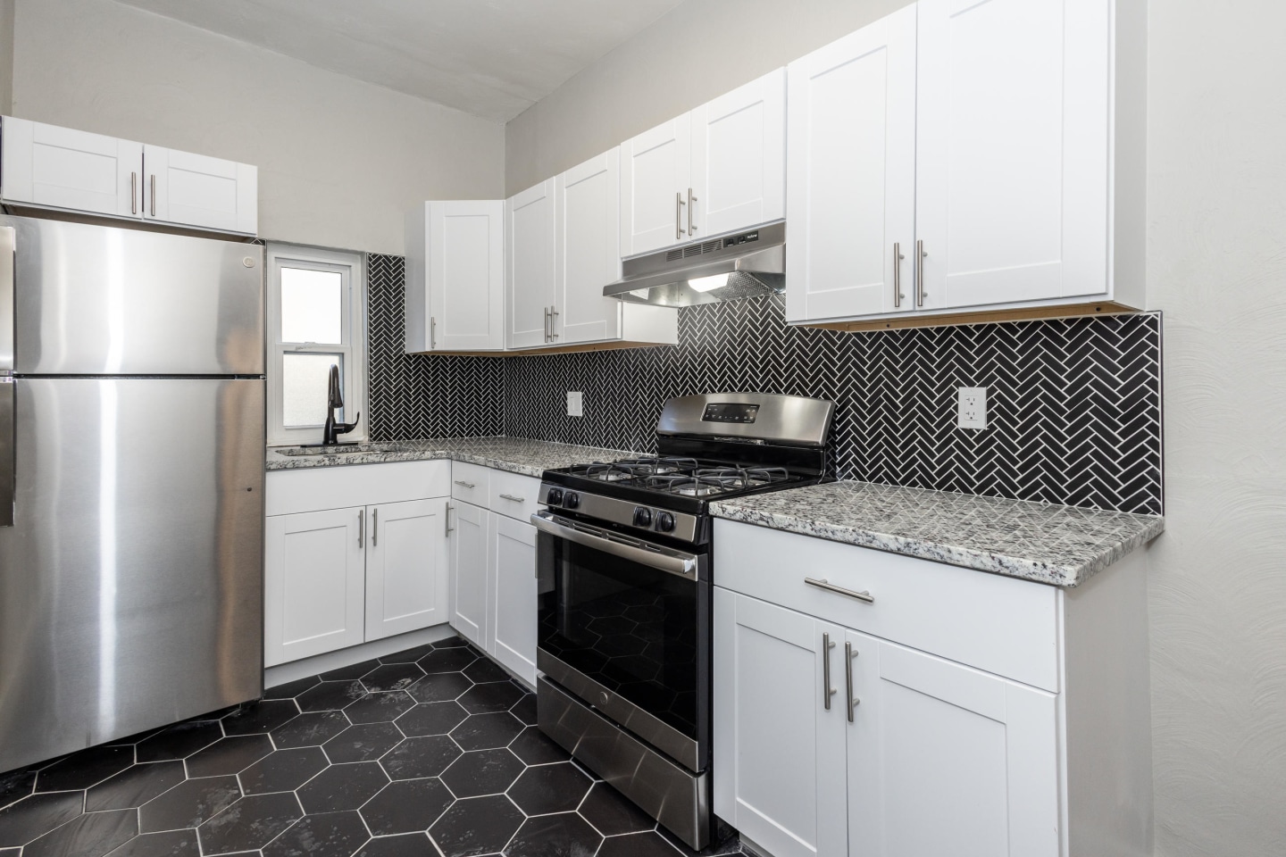 1030 Washington Image 1