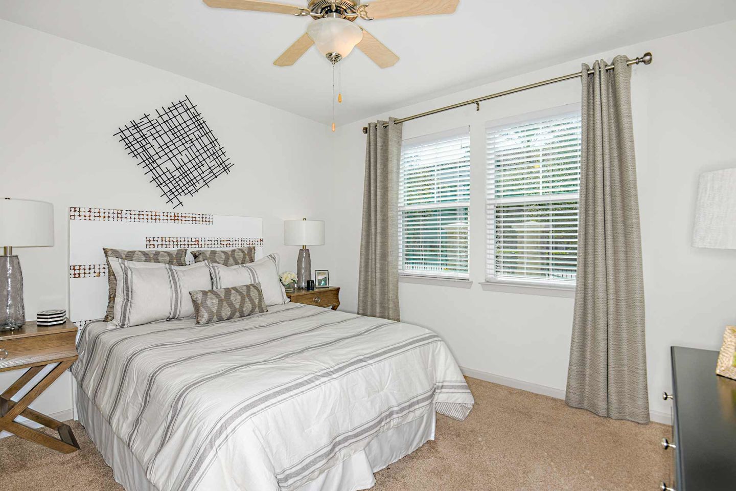 Venetian Isle Image 34