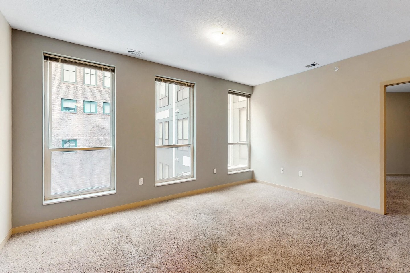 L14 Flats Image 15
