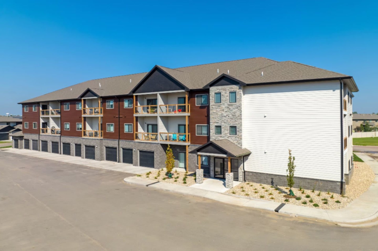 Grand Prairie Apartments & Townhomes Image 1