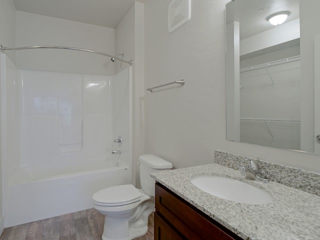 Steeplechase Apartments Image 11