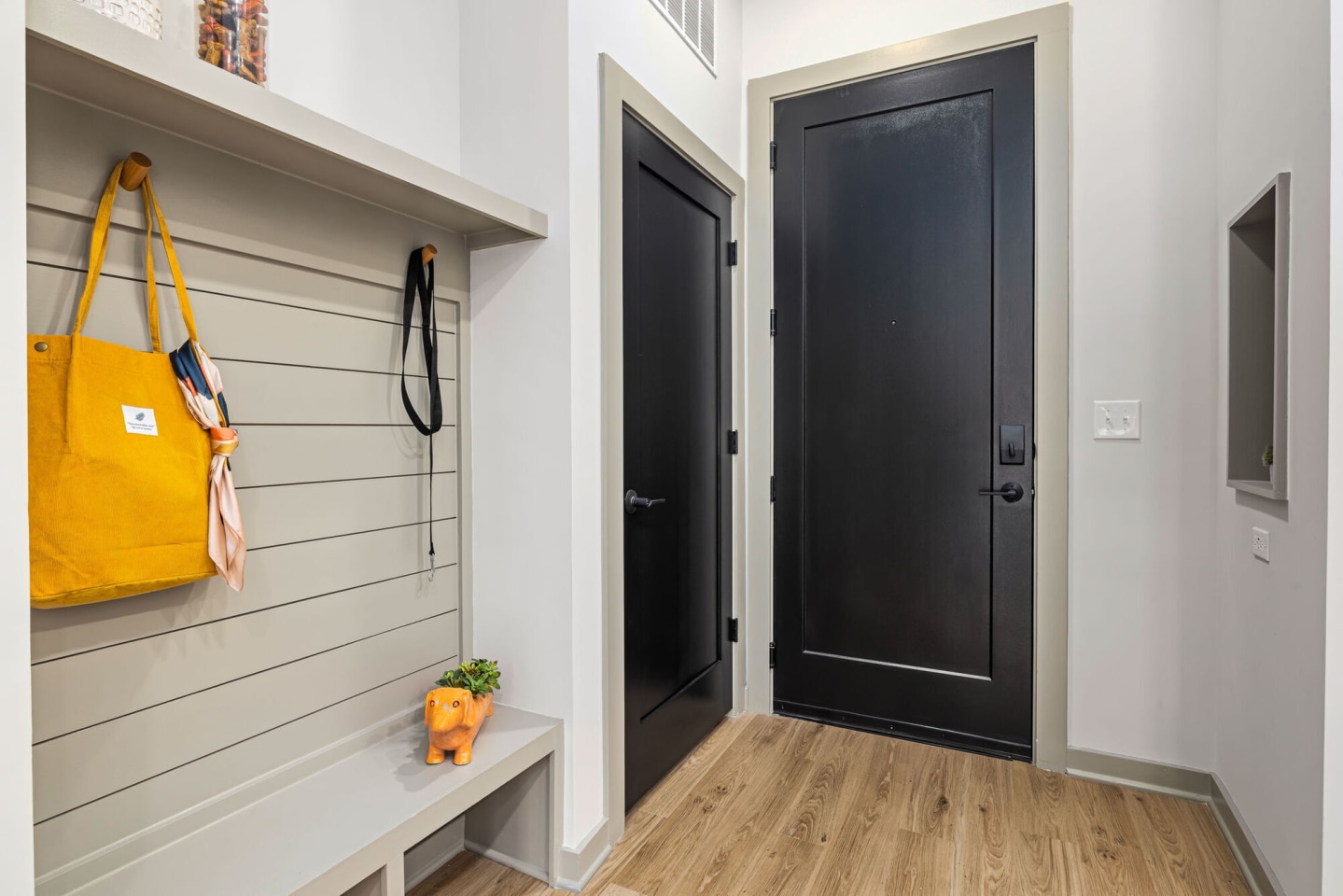 The Artreaux Apartments and Townhomes Image 10