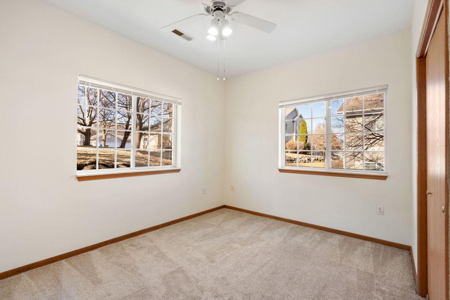 The Viroqua at Pine Ridge Apartments Image 12