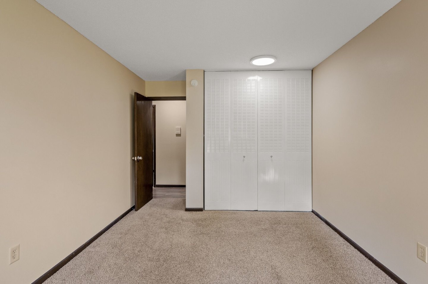 Eastgate Apartments Image 27