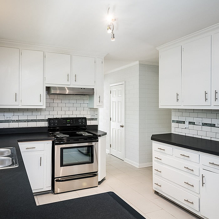 Arbor Creek Apartment Homes Image 2