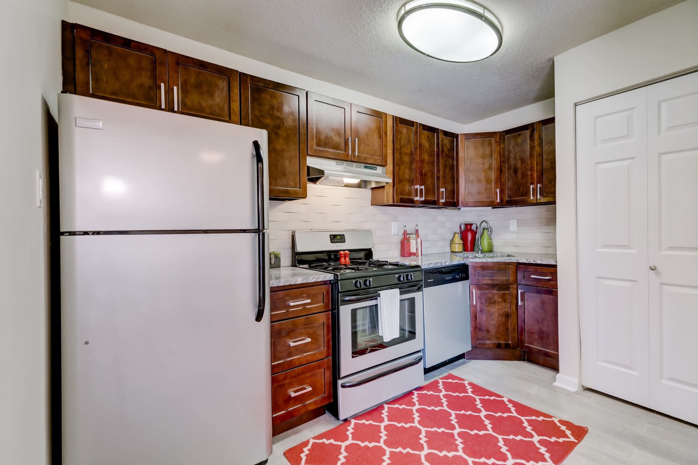 Peninsula Grove Apartments at Town Center Image 18