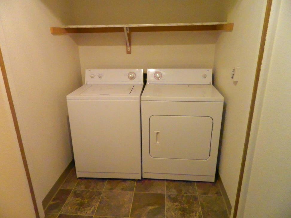 Creekside Villa Apartments Image 7