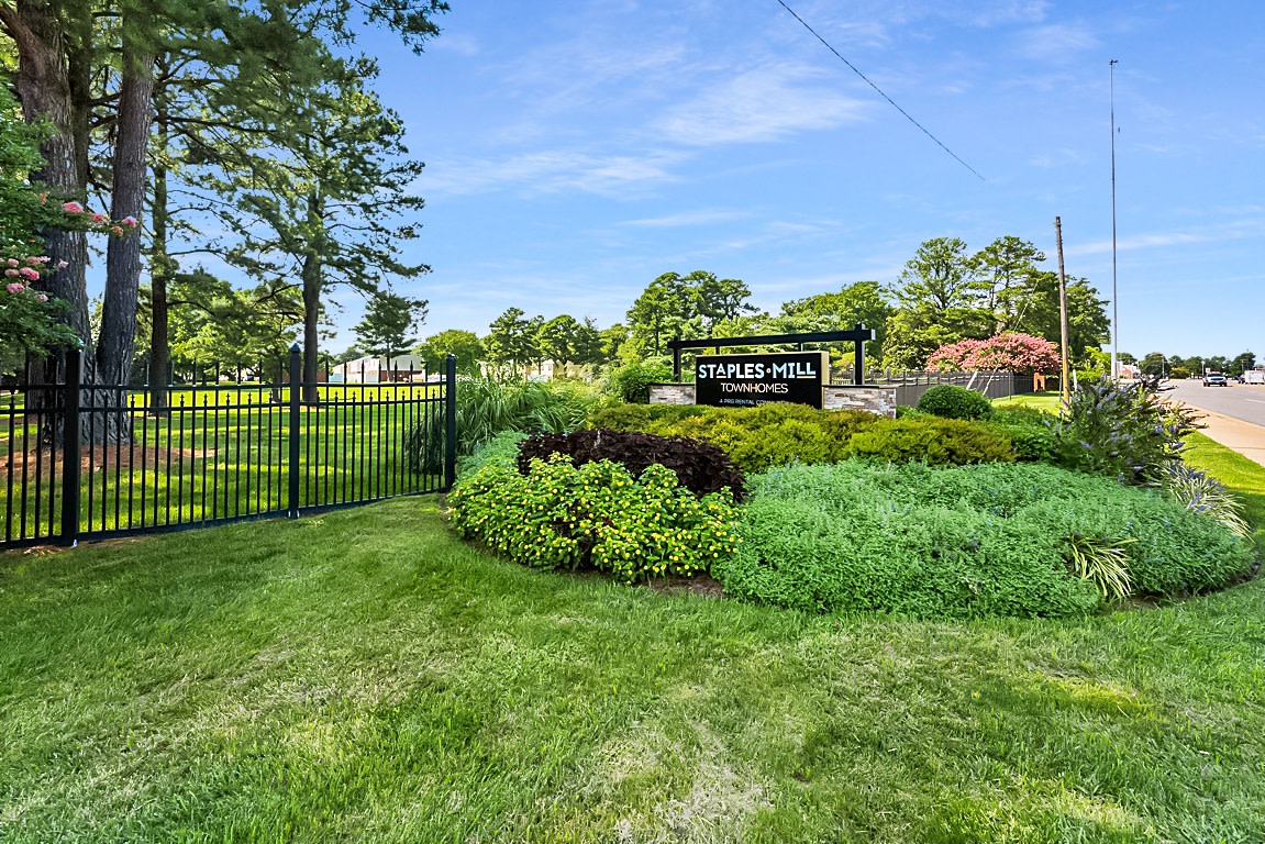 Staples Mill Townhomes Image 1