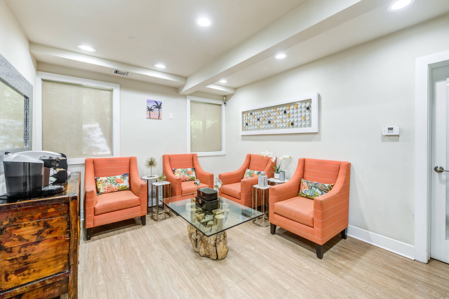 Emerald Hills Apartment Homes Image 15