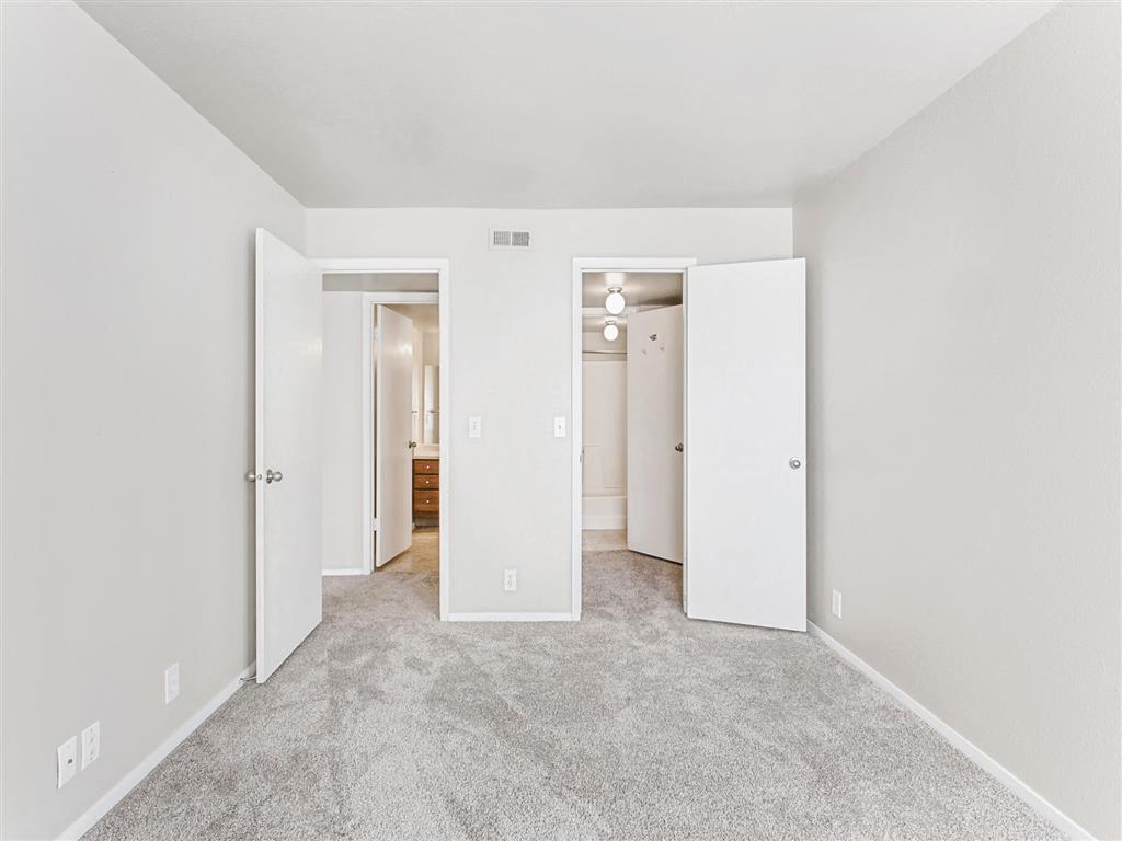 James Pointe Apartments Image 49