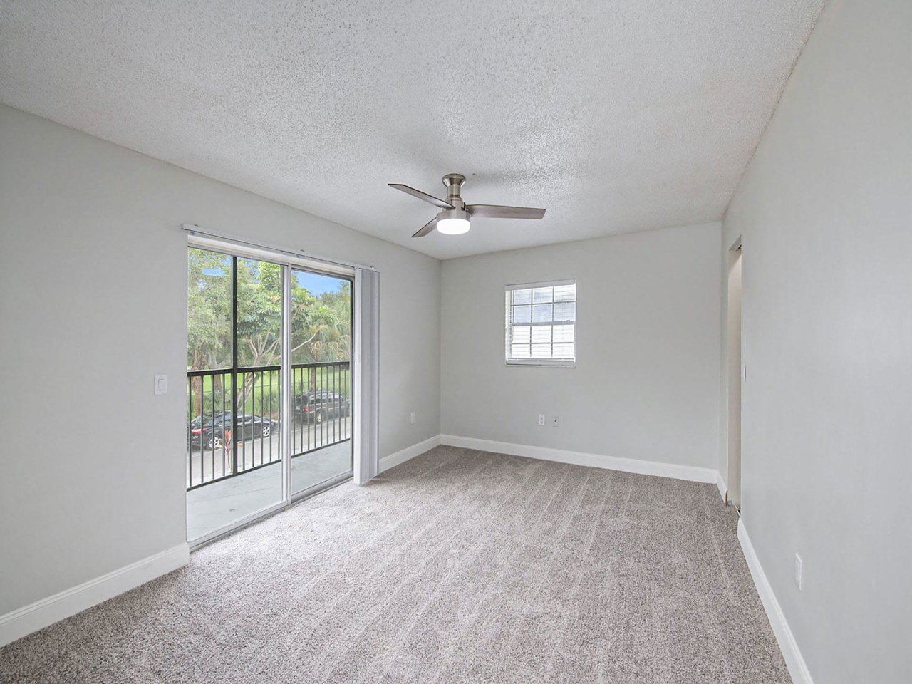 Altura Largo Apartments Image 17