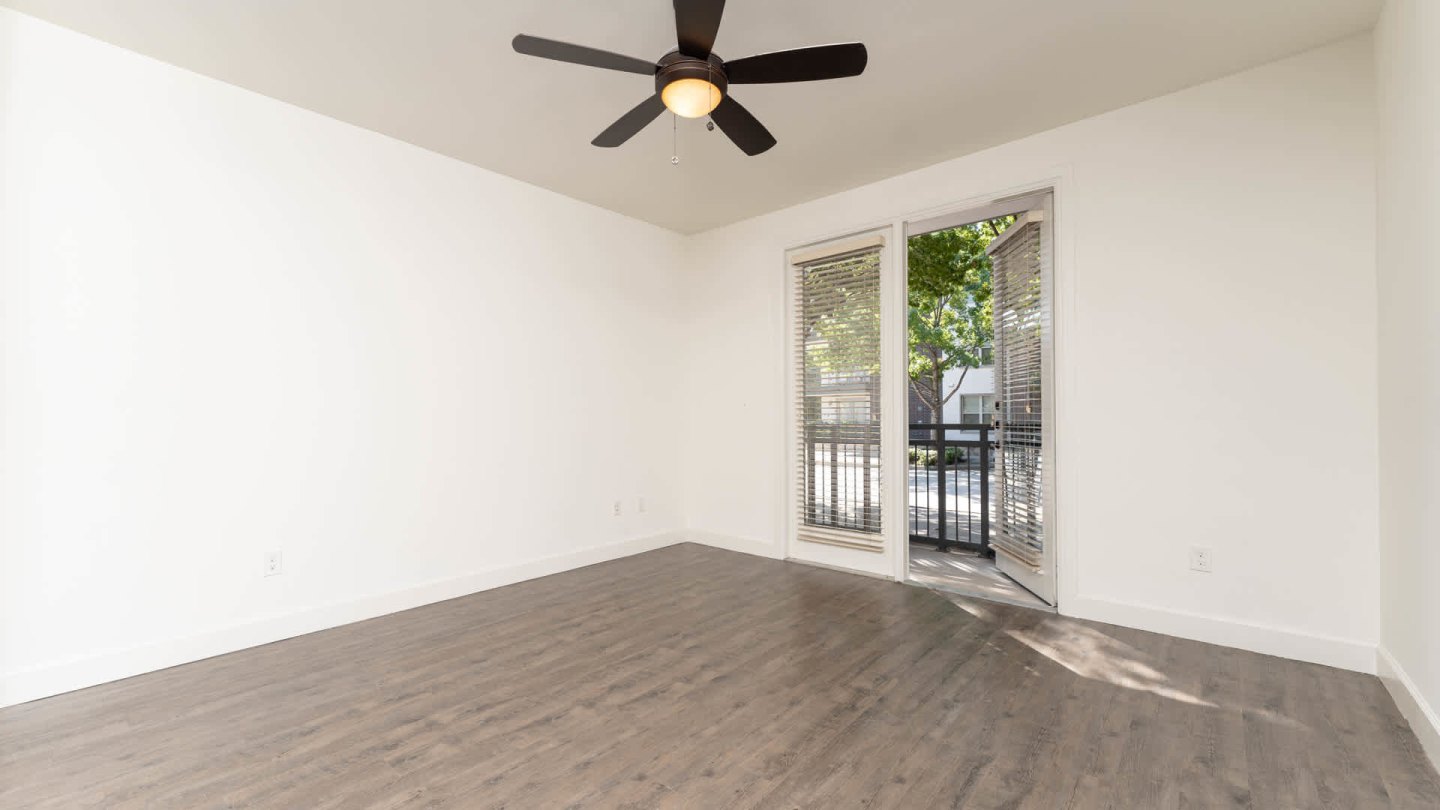 Union at Carrollton Square Apartments Image 11