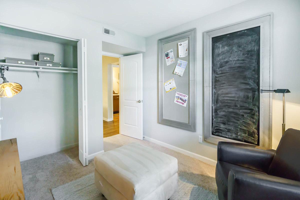 Chelsea Place Apartments Image 18