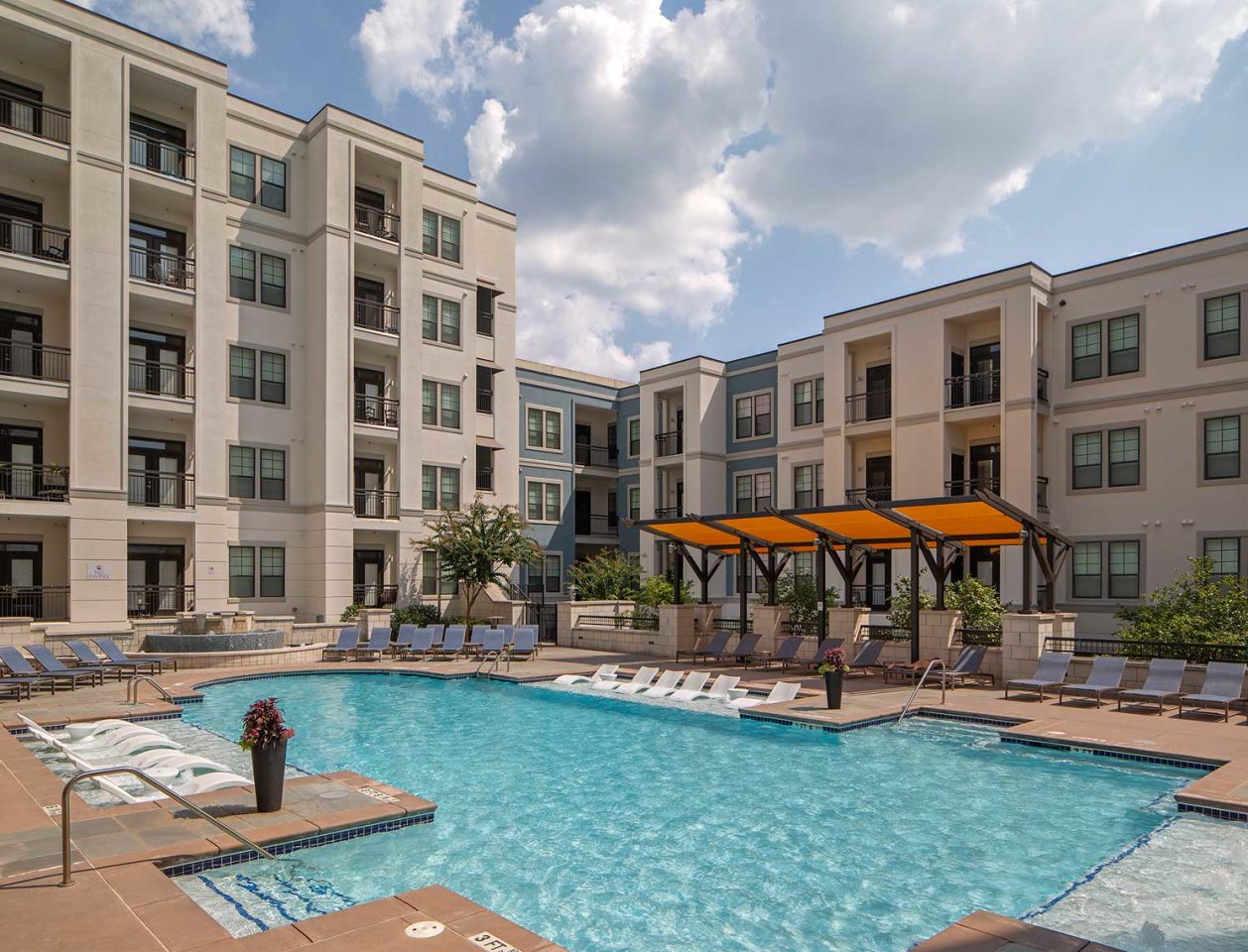 Elle of Buckhead Image 4